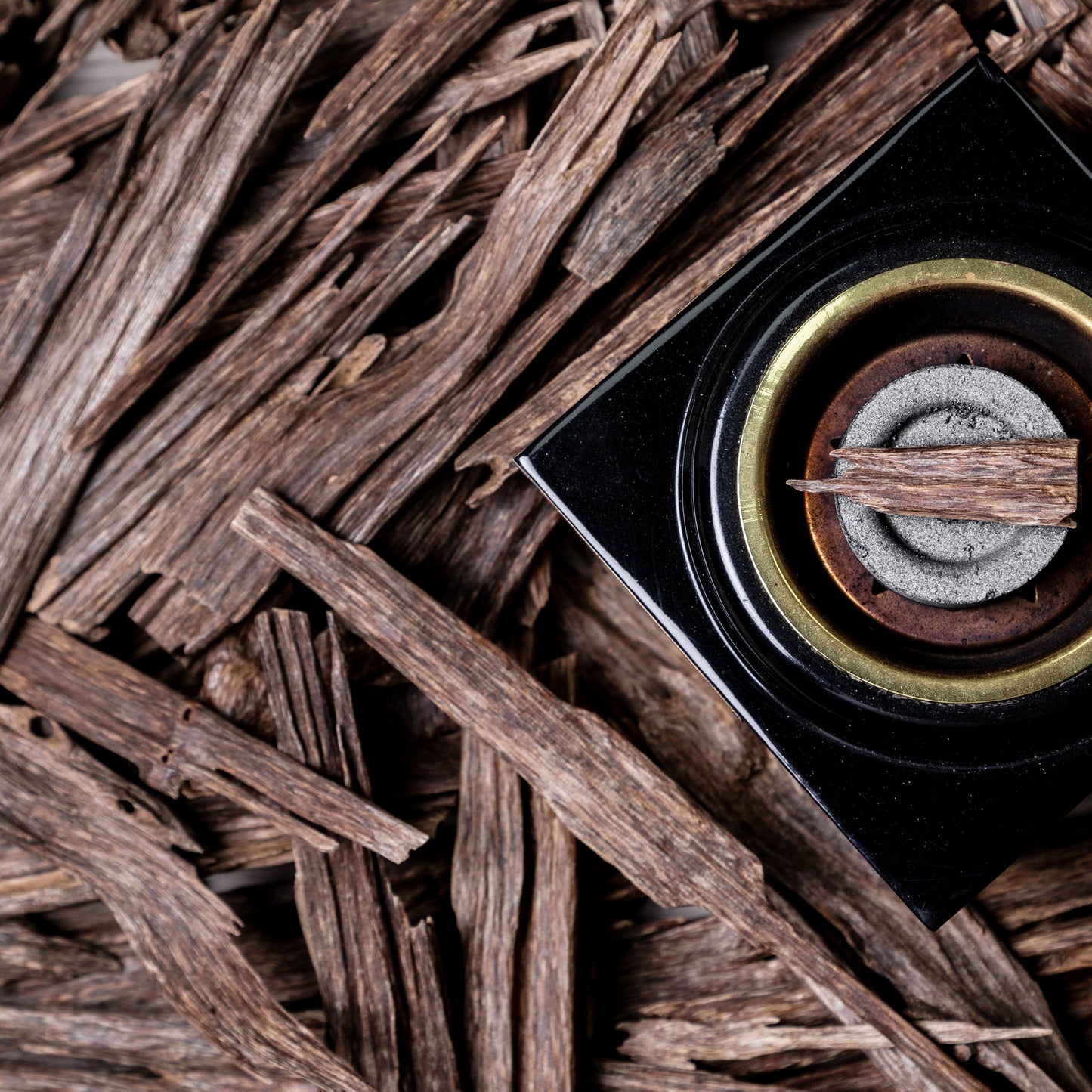Hindi Zura Super: Hindi zura super By Luxury Oudh
